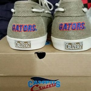 Men's brand new canvas Gator shoes sz10